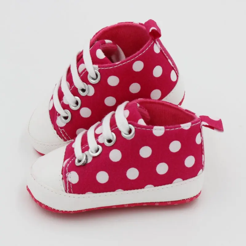 Милая детская обувь для малышей; спортивные кроссовки в горошек с принтом; обувь для новорожденных; Размеры 0-18 м
