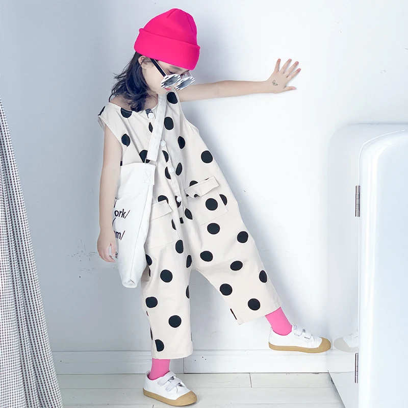 

Girls jumpsuit 2019 summer new children's wave point bib pants foreign style sleeveless seven points pants