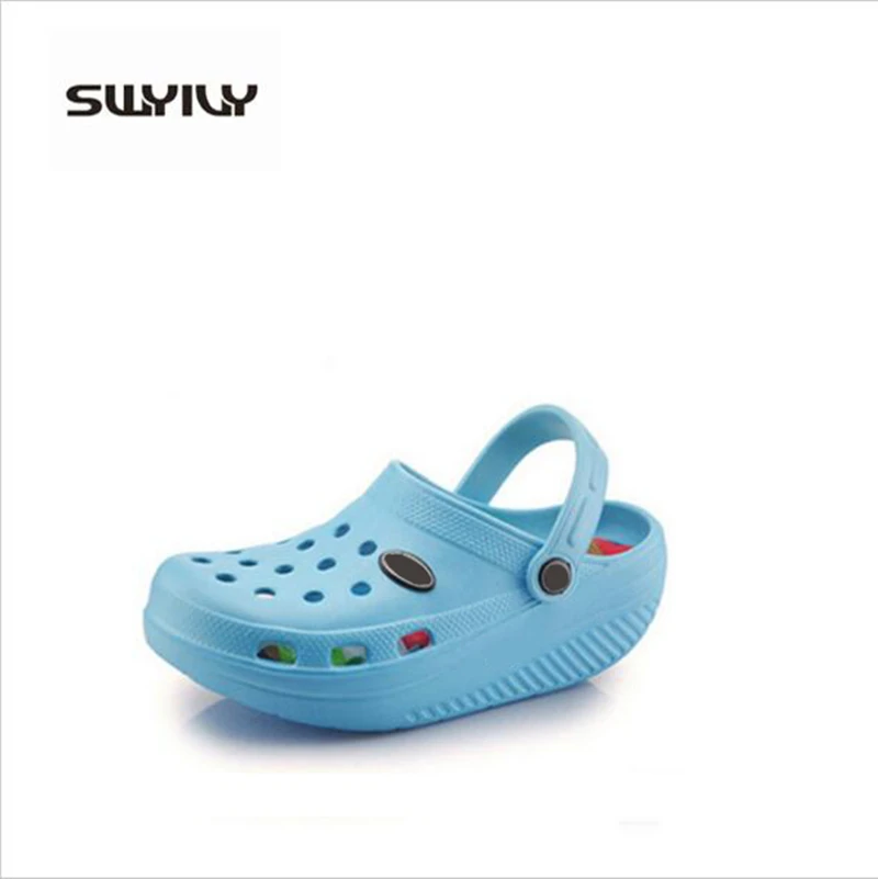 New women sandals hole slippers couple sandals mules and clogs garden shoes women breathable beach shoes