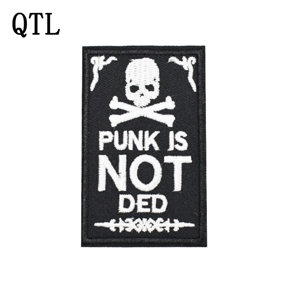

5pcs Punk Skull Badges Style Patches for Clothing Iron Embroidered Patch Applique Iron on Patches Sewing Accessories for DIY