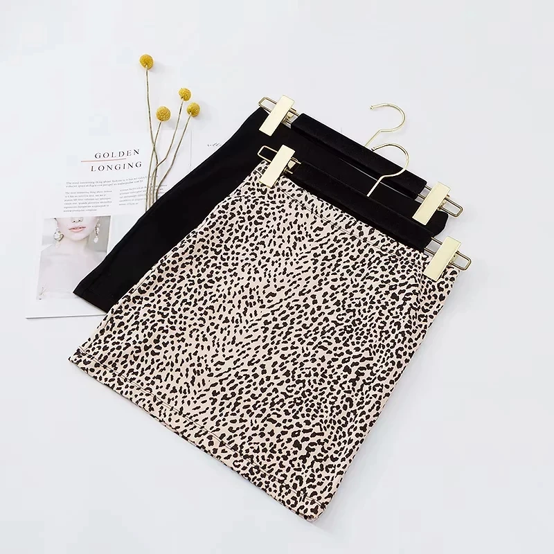 Women Leopard Print Mini Skirt