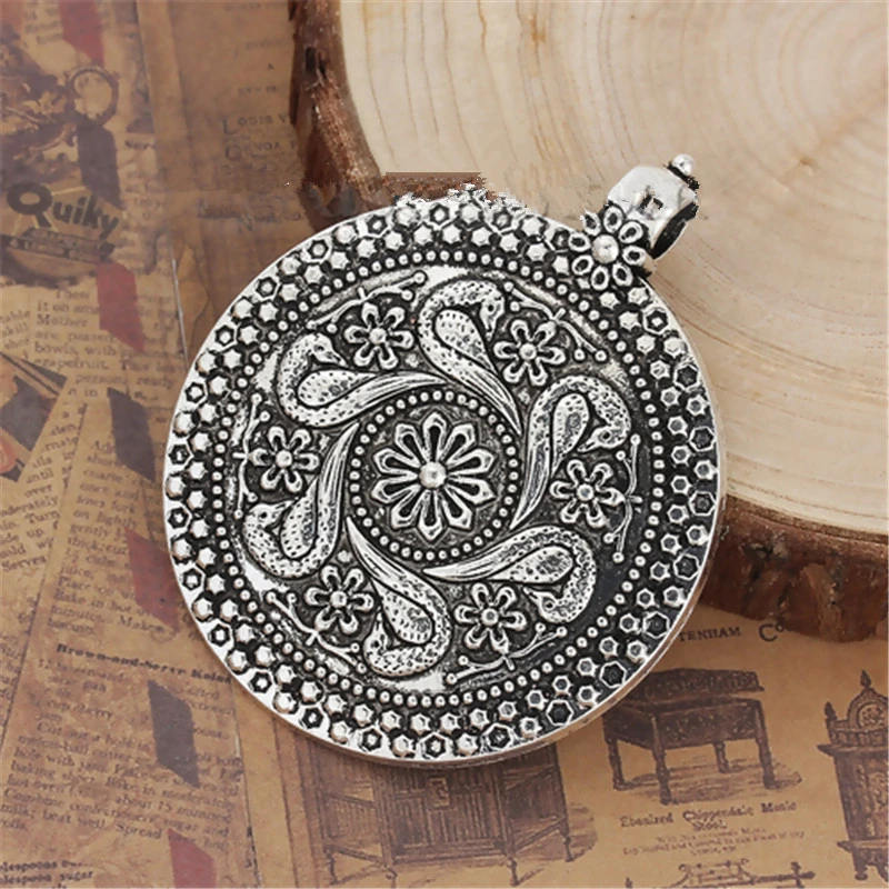 

DoreenBeads Zinc Based Alloy Boho Chic Pendants Round Antique Silver Carved DIY Items 71mm(2 6/8") x 59mm(2 3/8"), 1 Piece