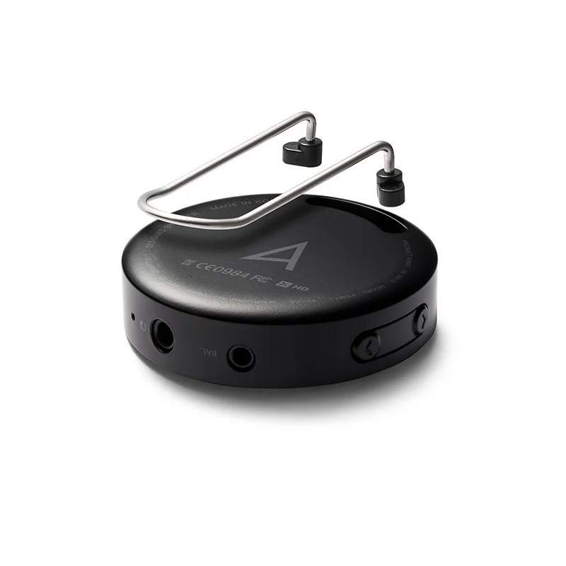 IRIVER Astell&Kern AK XB10 High-quality Bluetooth HIFI decoder high sound quality to the wireless aptX HD Headphone Amplifier IRIVER Astell&Kern AK XB10 High-quality Bluetooth HIFI decoder high sound quality to the wireless aptX HD Headphone Amplifier