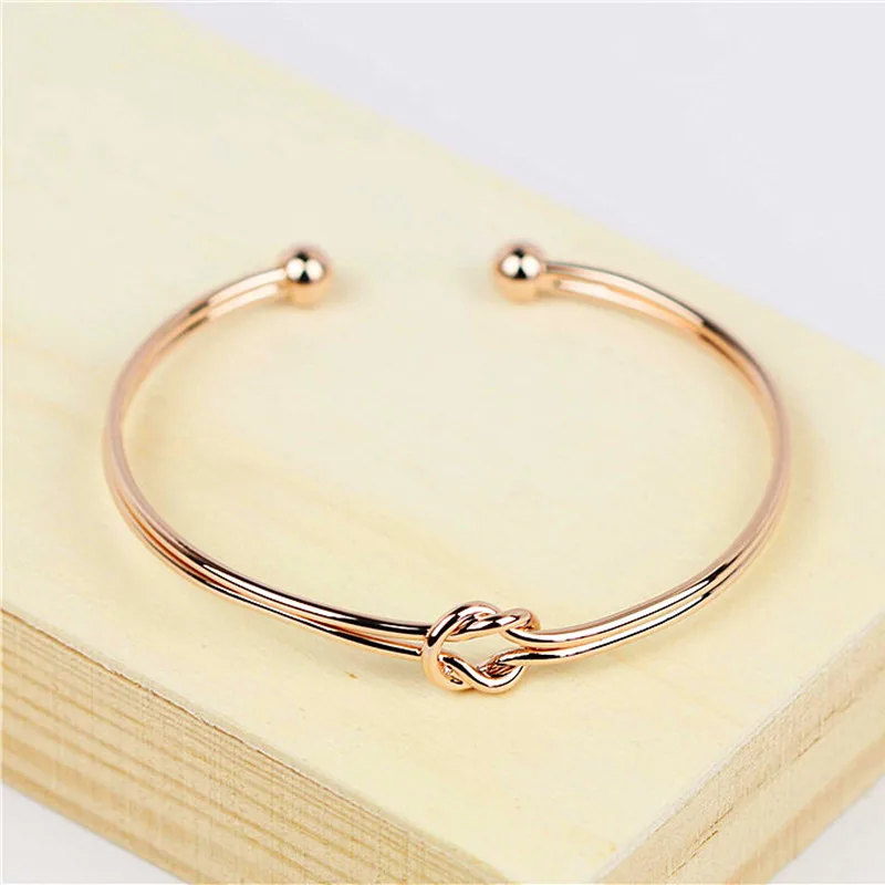 

The new campus is pure and fresh girl deserve to act the role of fashion simple pure color bracelets Chinese knot bracelet