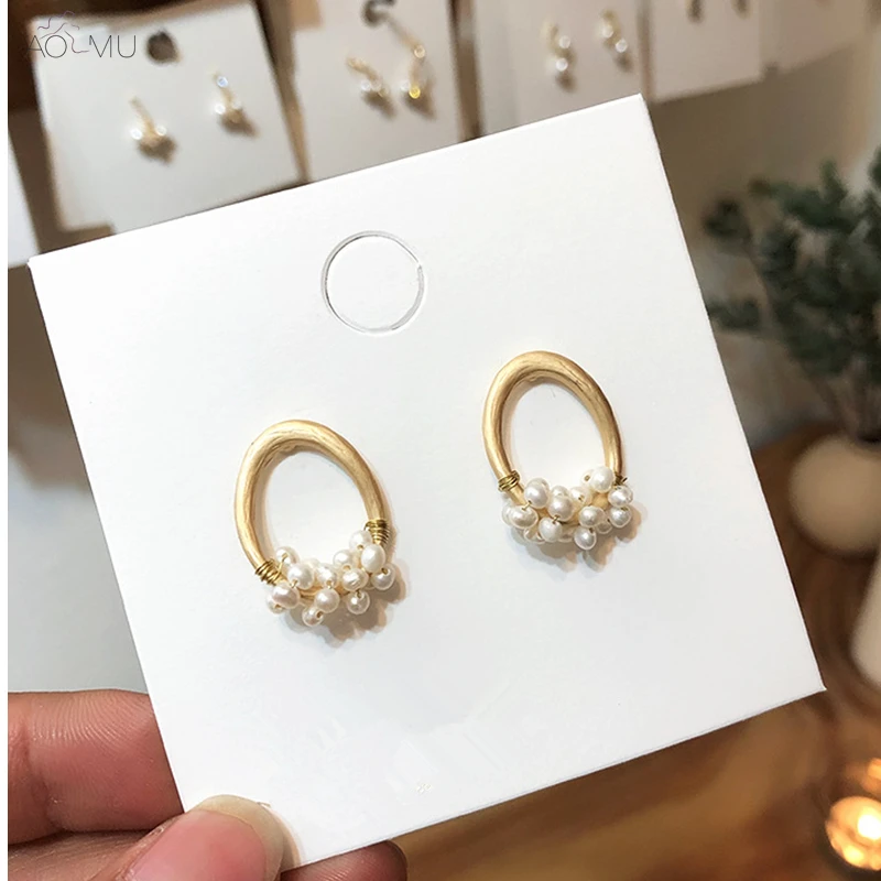 

AOMU Fashion S925 Sterling Silver Pin Pearl Golden Metal Hollow Drop Earrings for Women Girl Party Jewelry Gift Accessories