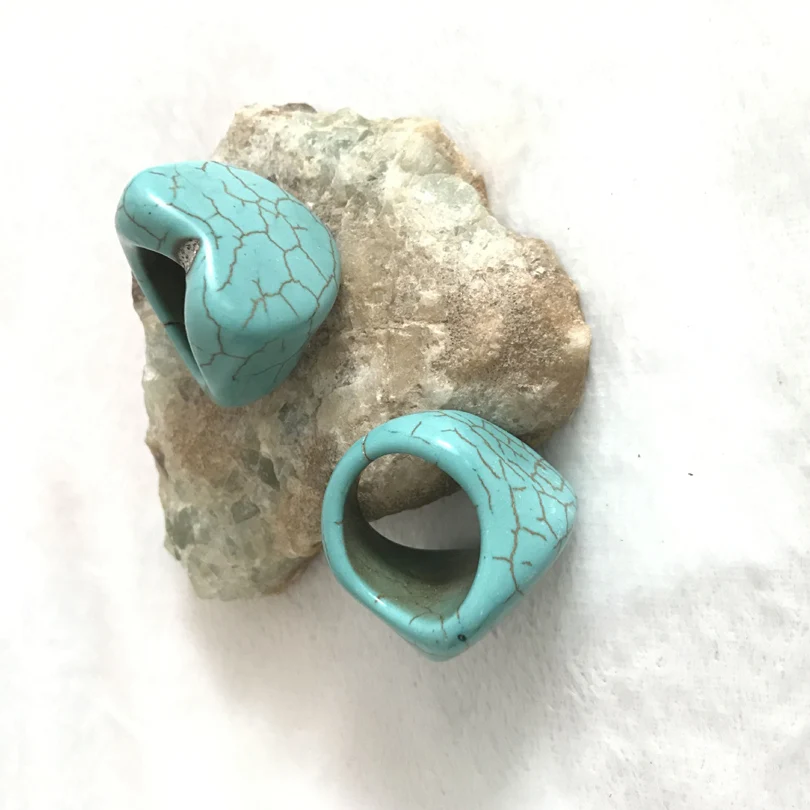 

Blue Turquoises Rings Natural Stone Ethnic Vintage Heart Statement Large Rings for Women Brand Jewelry Diameter 17mm Party Gifts