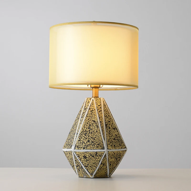 

Modern European creative ceramic bedroom study living room model room hotel decoration lamp fabric table lamp