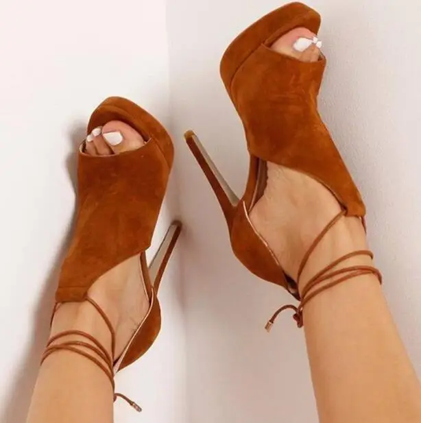 

Drop Shipping Girls Black Brown Peep Toe Cross Lace Up Thin Heels Simple Platform Casual Sweet High Heels Sandals Big Size 47