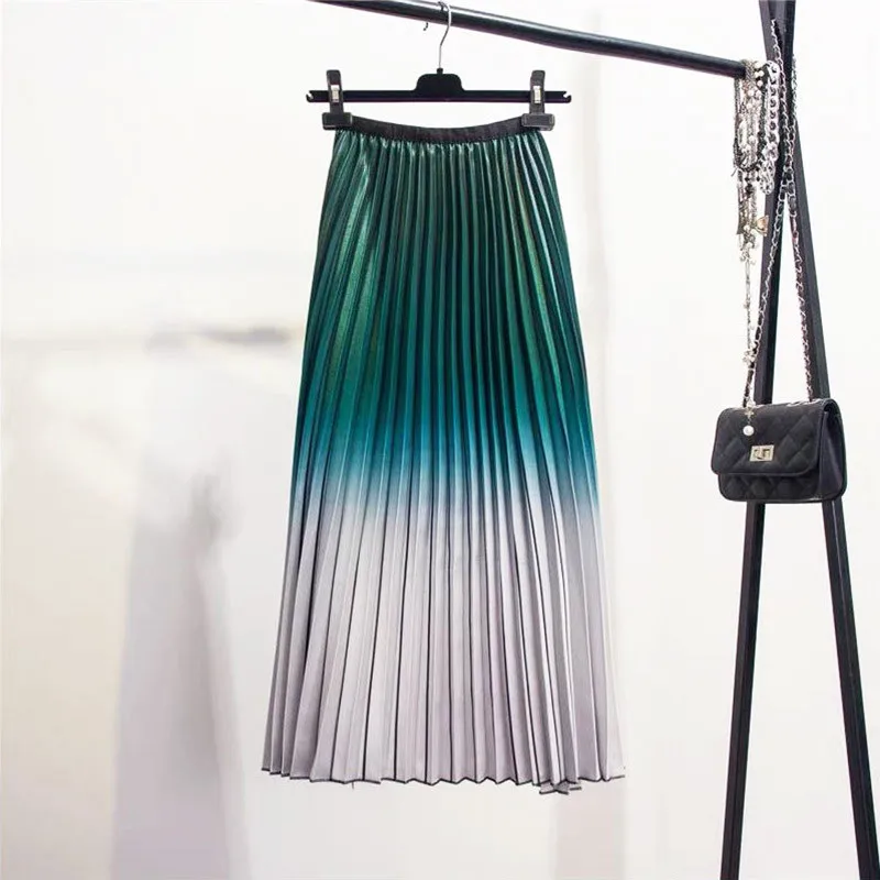 

2019 Spring Women's Skirt New Satin Gradient Pleated Skirt In The Long Section Glossy Glossy Organ Pleated Skirt