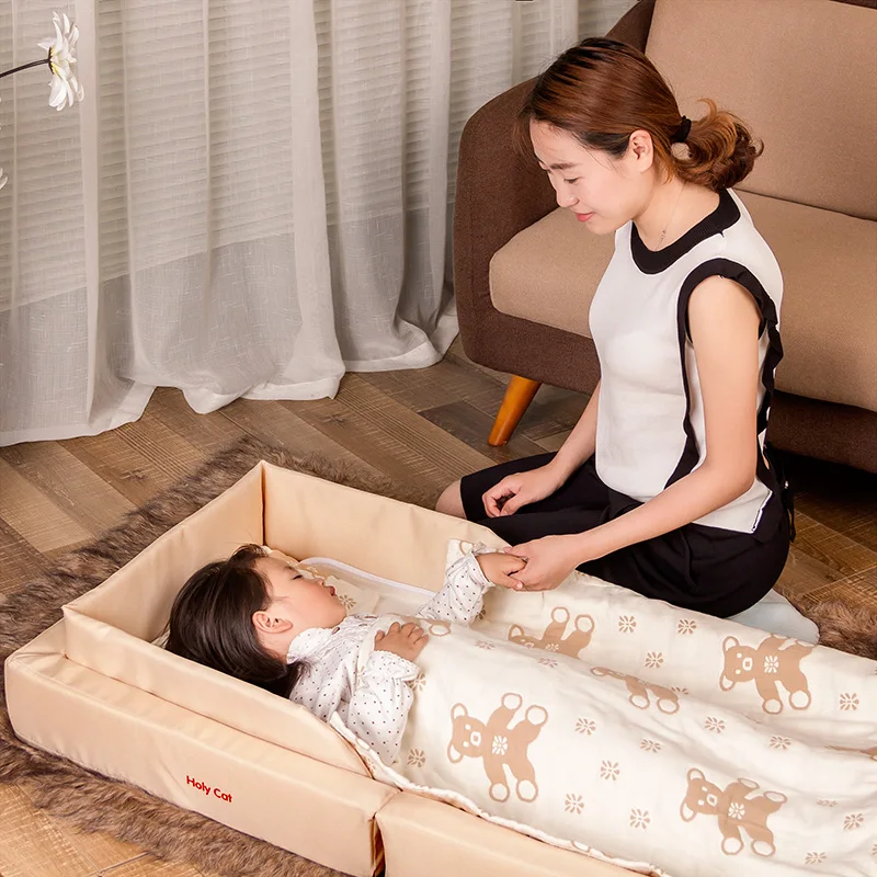 Holycat Folding Baby Bed Newborn Baby Portable Basket Travel Bed Pressure Proof with free gifts Holycat Folding Baby Bed Newborn Baby Portable Basket Travel Bed Pressure Proof with free gifts