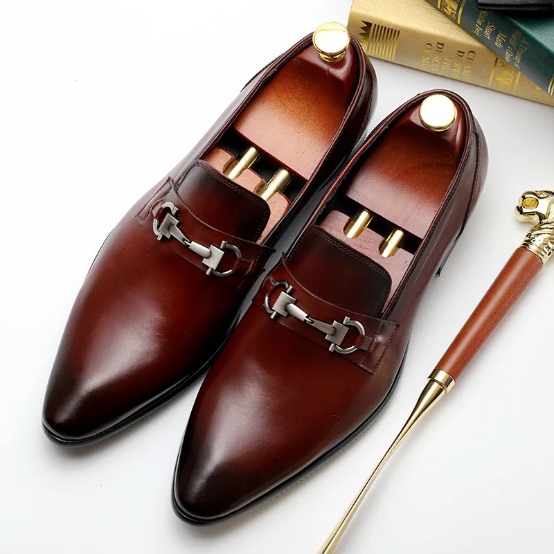 

Explosion models new top layer leather men's Martin boots leather business men's boots short business men's wedding shoes free