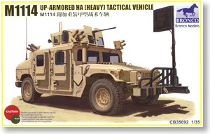 Модель Бронко CB35092 1/35 Hummer M1114 UP-бронированный (тяжелый) Тактический автомобиль |