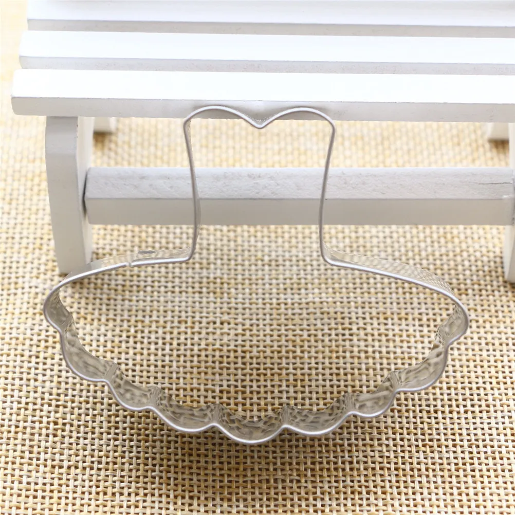 

New Cookie Cuttter Biscuit Mold Girl Favorite Cookie Cutter Metal Ballet Dress