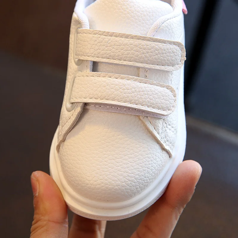 Повседневная обувь для маленьких мальчиков и девочек от 1 до 5 лет прогулочная обувь с мягкой подошвой для новорожденных модная Высококачественная обувь для малышей