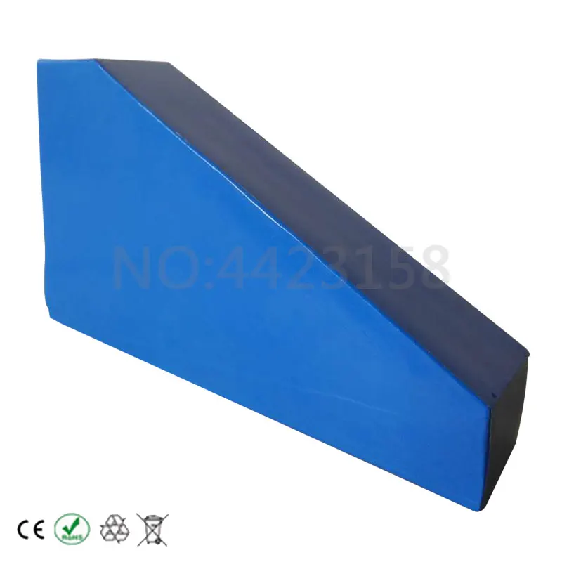 Traingle-pvc-3pin-4
