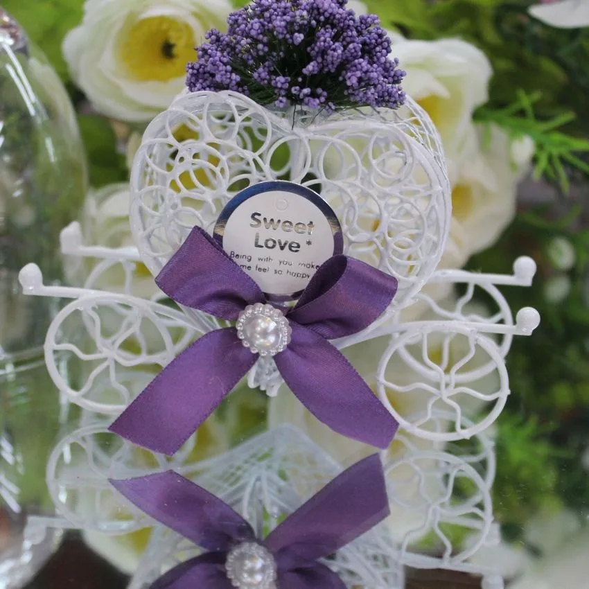 Cheap 200pcs/lot Multiple Color Ribbon,Carriage Gift Box, Iron Box Fairy Tale Theme,party Favor Box Wedding Candy Box 2