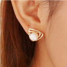 

2017 New Fashion Retro Woman Korea Glossy Smooth Pearl Earrings Earrings For Women Free shipping
