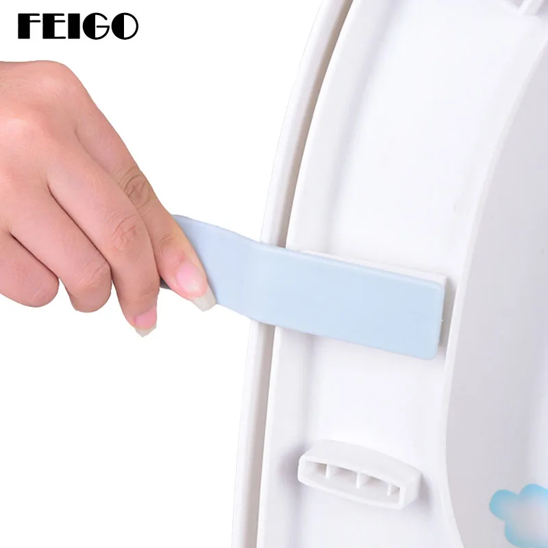 

FEIGO 2PC White Toilet Cover Handle Flush Toilet Avoid Touch Cleaner Lifting Sticker Sanitary Handle Bathroom Accessories F616