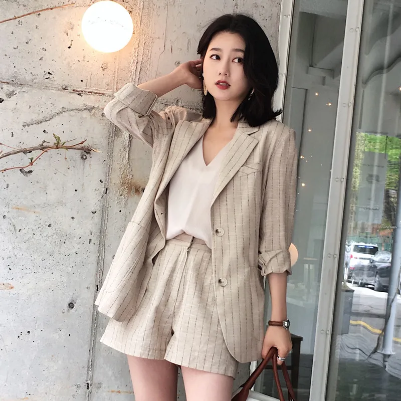 

CBAFU striped women shorts suit casual office lady blazer jacket high waist short pant suit 2 piece set vintage female suit D774
