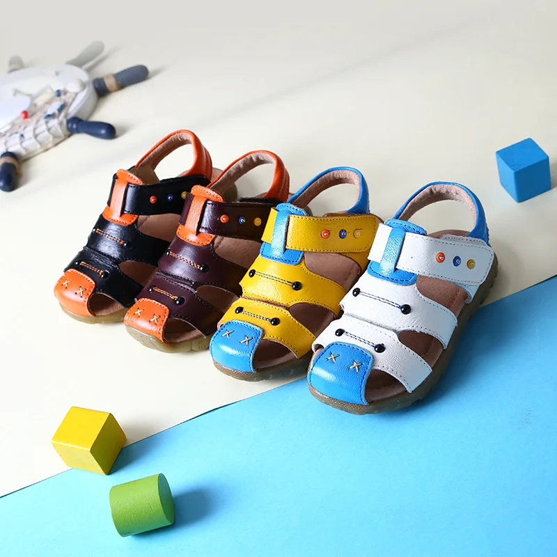 AFDSWG кожаные летние сандалии для мальчиков белые синие детские кожаные сандалии детская пляжная обувь сандалии для маленьких девочек