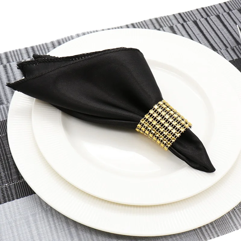 50 шт. 1" квадратные атласные салфетки для стола 30 см х 30 см носовой платок для свадеб, вечерние, мероприятий, отелей и ресторанов украшения - Цвет: Black