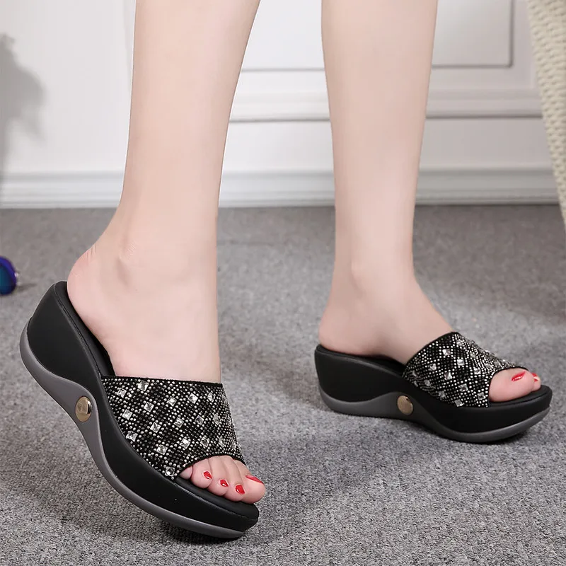 MVVJKE/Женская обувь из натуральной кожи; Летние сандалии для девочек; 40 стразы; повседневные шлепанцы; шлепанцы с открытыми пальцами в стиле Рианны