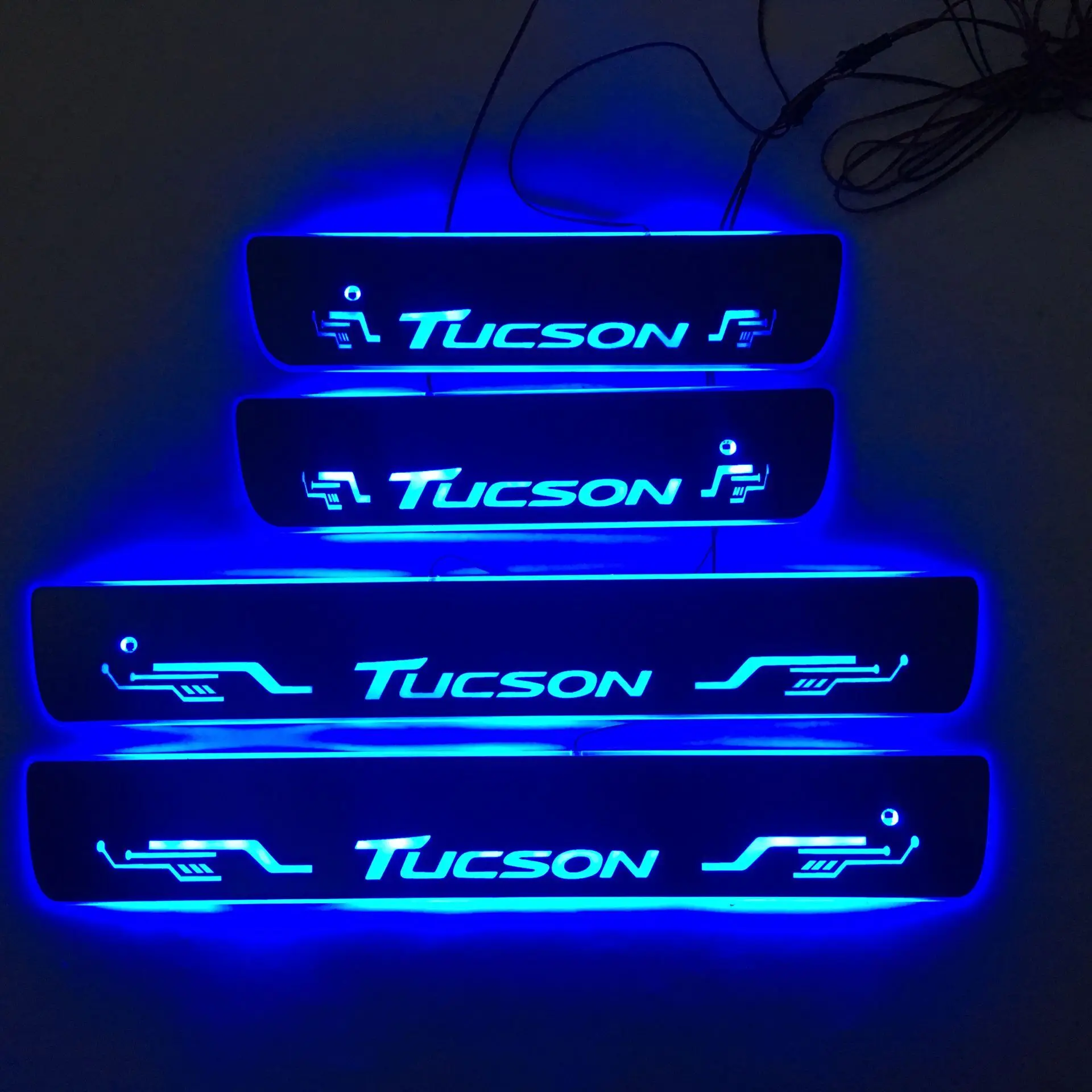 Для двери Tucson динамическая светодиодная лампа Накладка на порог добро