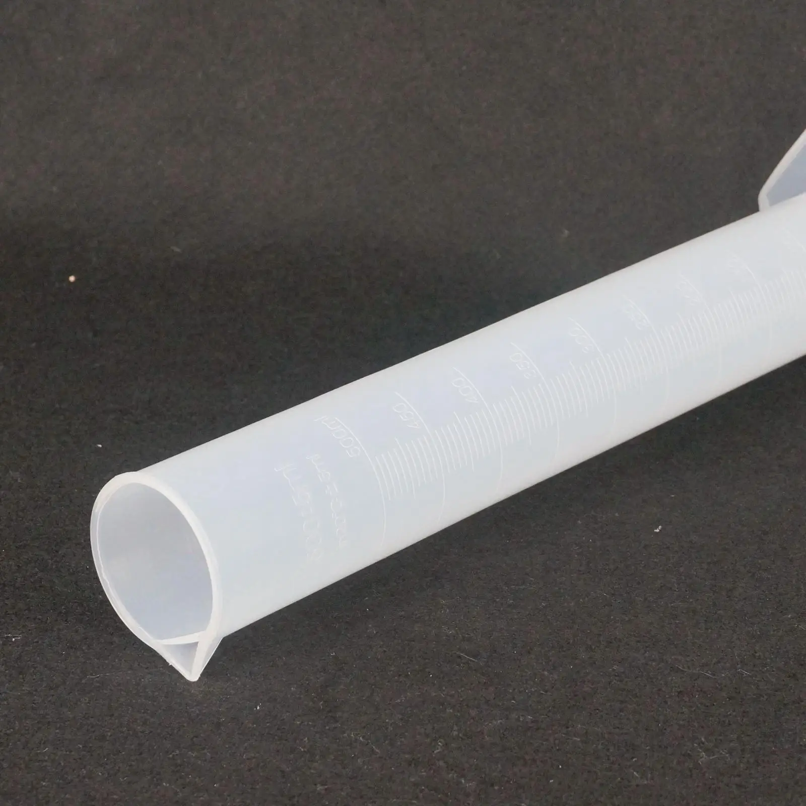 500ml Graduated Labrotary Plastic PP Liquid Mearsuring Cylinder with Spout