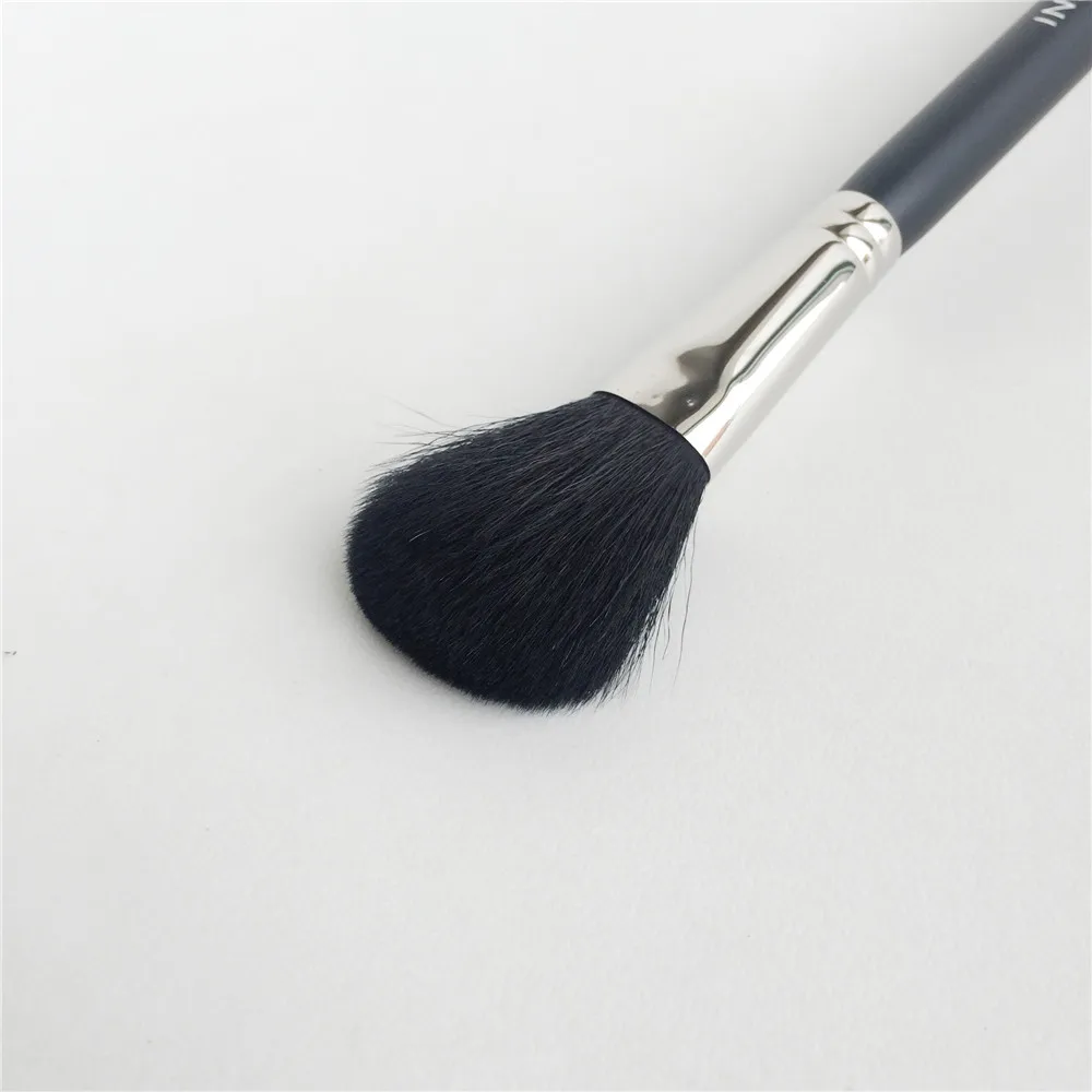 INGLOT 15BJF BLUSH POWDER BRUSH _ 4