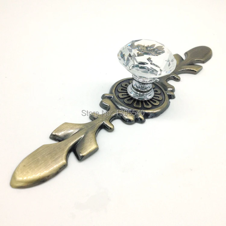 crystal cabinet knob 12.jpg
