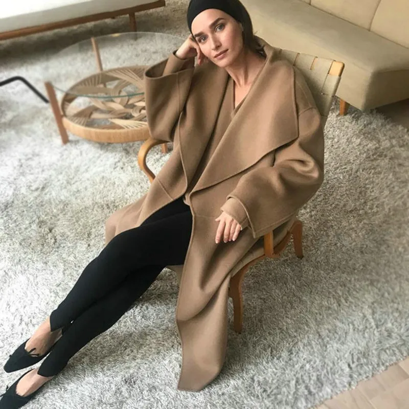 

[EWQ] 2019 Autumn New Women V-neck Long Sleeve Button Lace Up Loose Hem Coat Big Size Streetwear Cotton Woolen Coat Female OE081