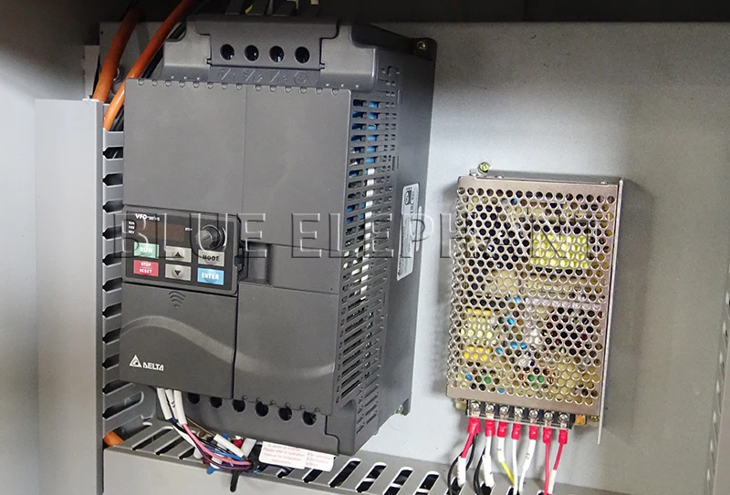 delta inverter of 1530 dsp control cnc router with hsd air cooling spindle