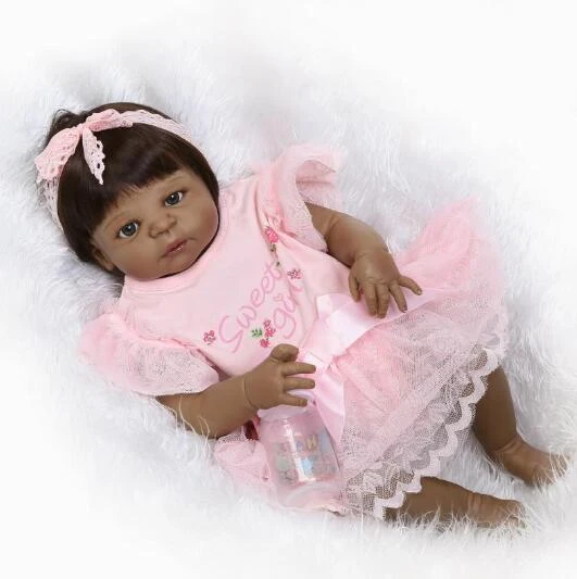 Noir Peau Fille 56 Cm Belle Comme Vrai Bebe Reborn Poupee Jouets Playtoys Pour Kid Brinquedos Silicone Reborn Bebes Aliexpress Noir Peau Fille 56 Cm Belle Comme Vrai Bebe Reborn Poupee Jouets Playtoys Pour Kid Brinquedos Silicone Reborn Bebes Aliexpress