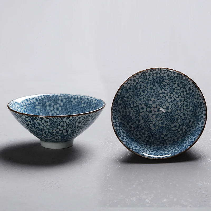 Синий и белый фарфор ручной росписью кунг-фу подвески-талисманы в китайском стиле маленькая чайная чаша посуда мастер чашка чайный горшок боев чашка блюдце - Цвет: A(1 PIECE)