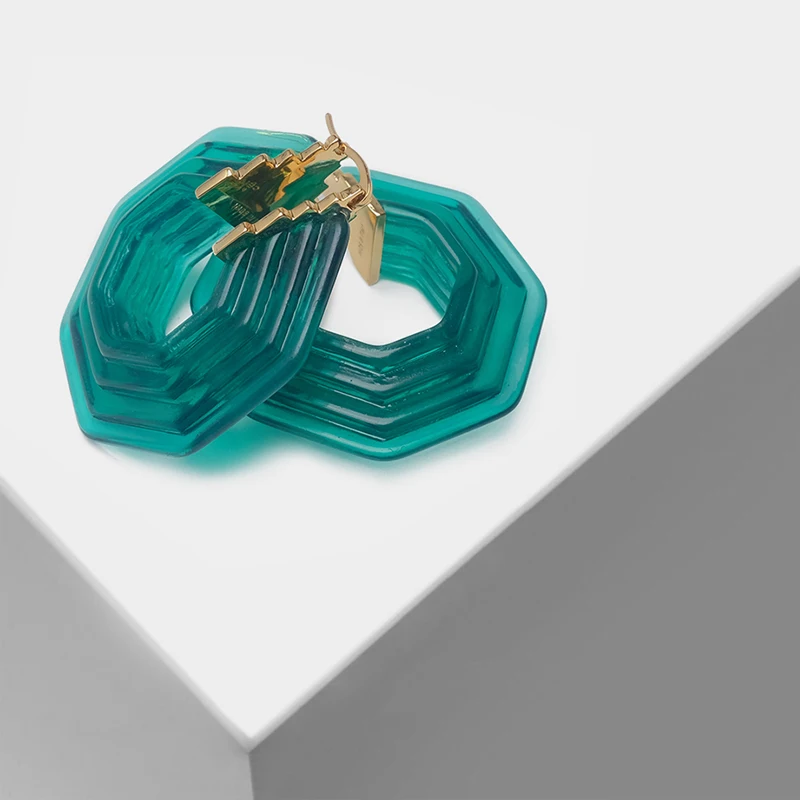 

Geometric angular pendant with cool wind style drop earrings