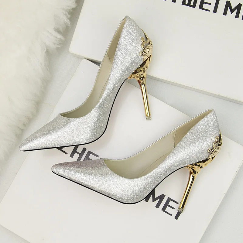 

Pointed toe wedding banquet bride women super high heel shoes Metal hollow Suede women shoes Stiletto Pump women party pump