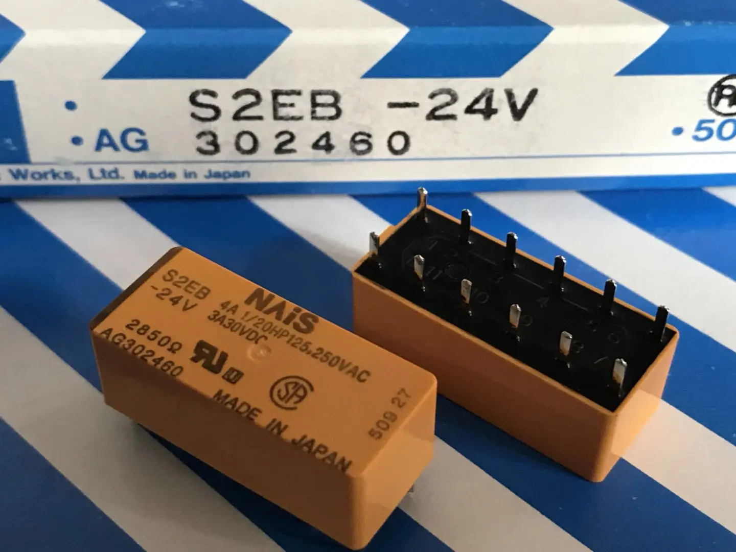 S2EB-24V реле общего назначения 4A 250VAC 12-пен