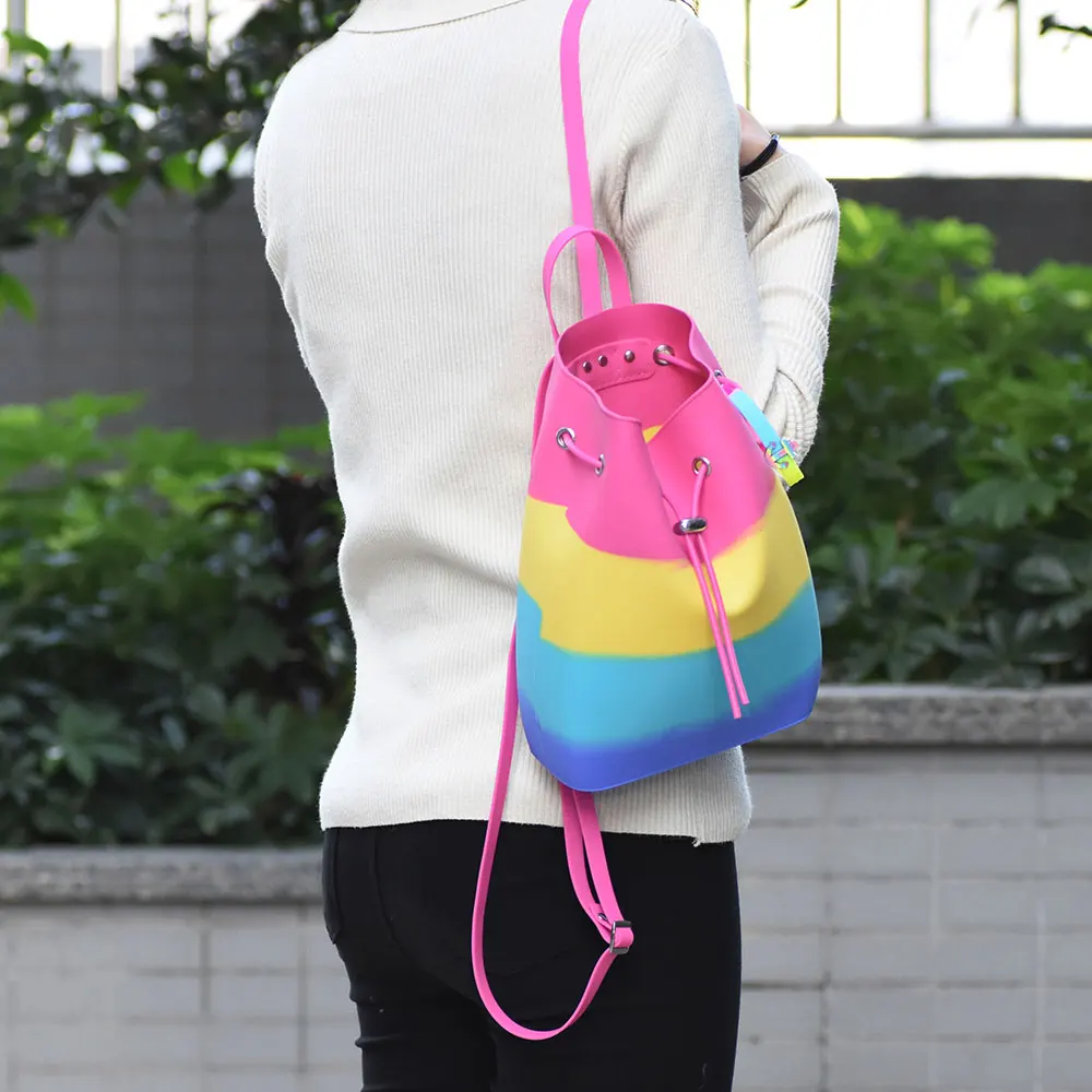 Милые сумки для девочек-подростков; Детский рюкзак из мягкого силикона ярких цветов; модная детская сумка; рюкзаки для девочек+ браслет