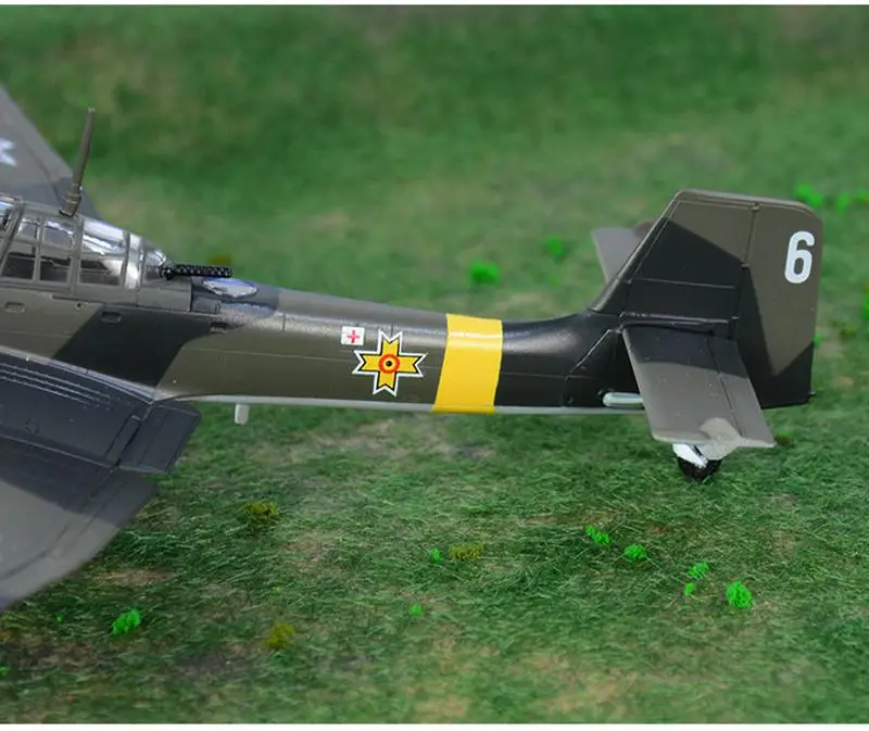 Предварительно построенный 1: 72 Масштаб Ju 87 Stuka dive bomber Вторая мировая война Ju 87D самолет хобби Коллекционная готовая пластиковая модель самолета