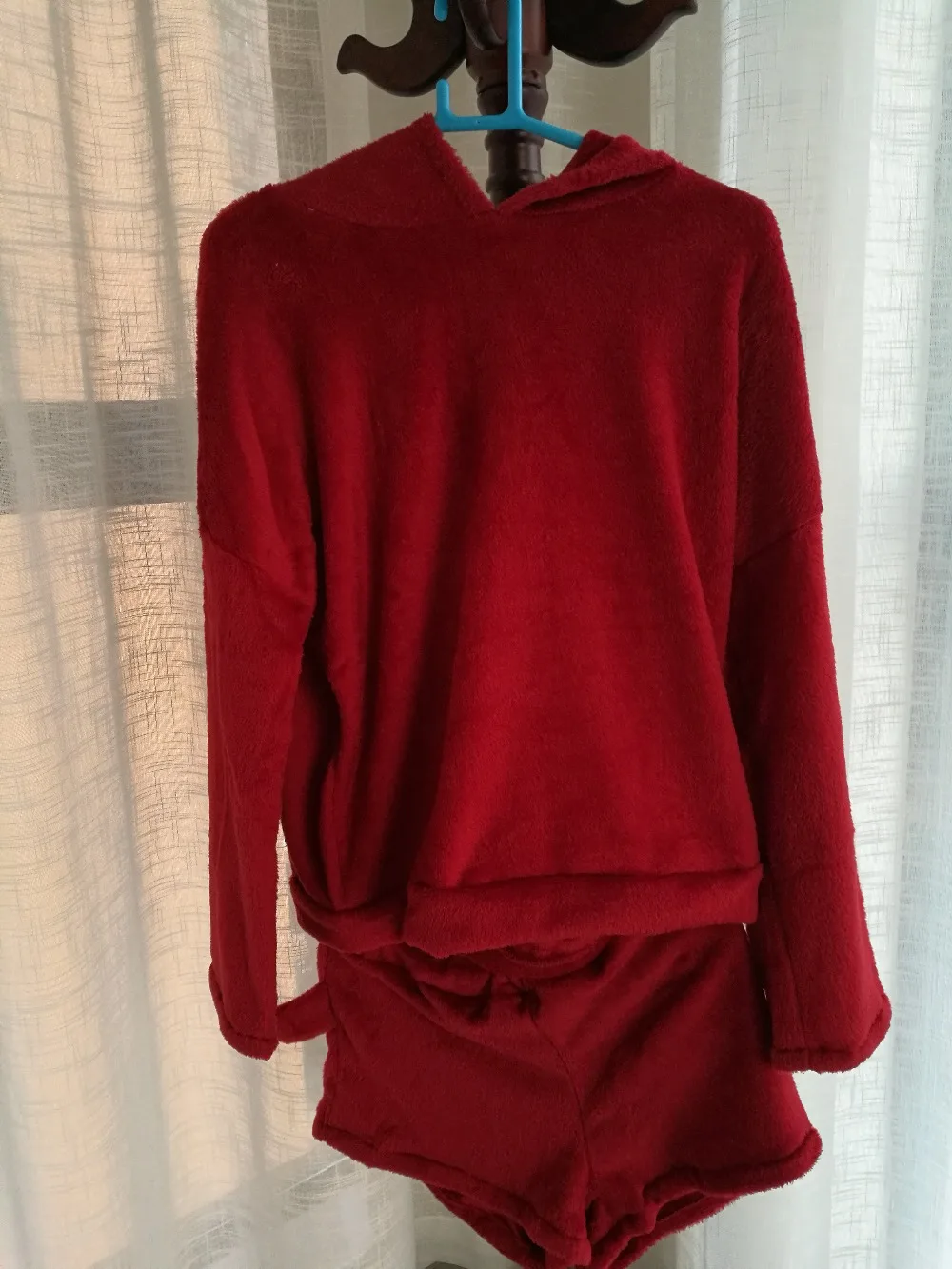 wine red