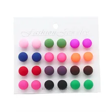 12 пар/компл. модные Карамельный цвет маленький помпон серьги нигерийском стиле для Для женщин маленький девочки; дети в Корейском стиле модные украшения с помпонами