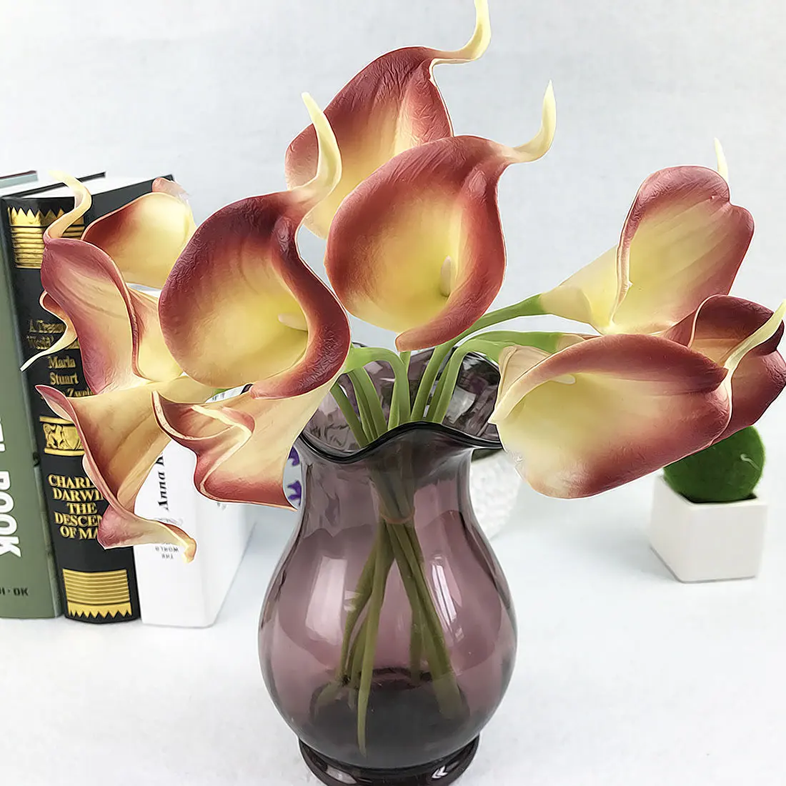 2pcs/lot Mini Calla Lily Artificial Flower For Wedding Party Home Room Decoration Marriage Shoes Hats Accessories Silk Flower 2pcs/lot Mini Calla Lily Artificial Flower For Wedding Party Home Room Decoration Marriage Shoes Hats Accessories Silk Flower