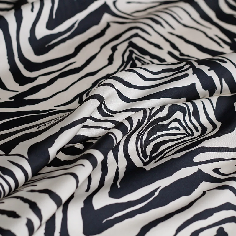 Перламутровый шелк Сделано в Японии с принтом зебры Мягкий Гладкий купро материалы костюмы Подкладка платье DIY Одежда ткани