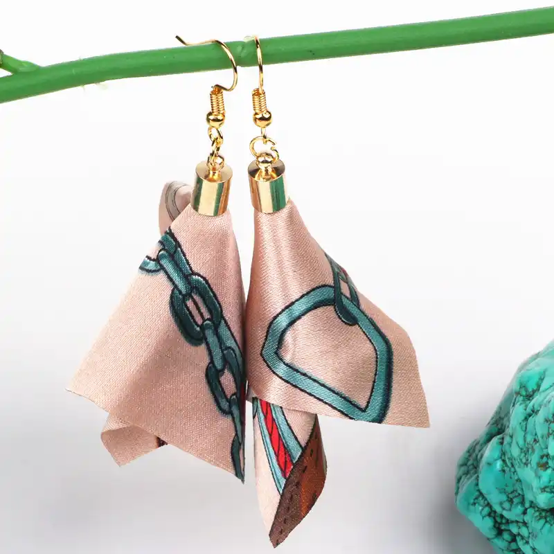 Fashewelry 20Pcs Random Mixed Colors Polyester Long Tassel Pendants with Loops 3.35 Inch//85mm for Jewelry Making Bookmarks Souvenir