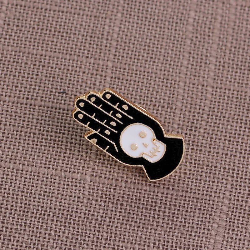 C1243 (18)