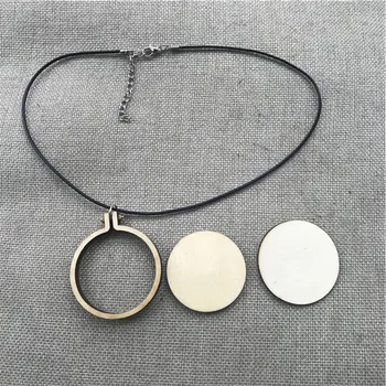 

WRMHOM Dia50mm Mini Embroidery Hoop Round Wooden Embroidery Frame 2 Inch Hand Stitching Hoop Cross Framing Hoop