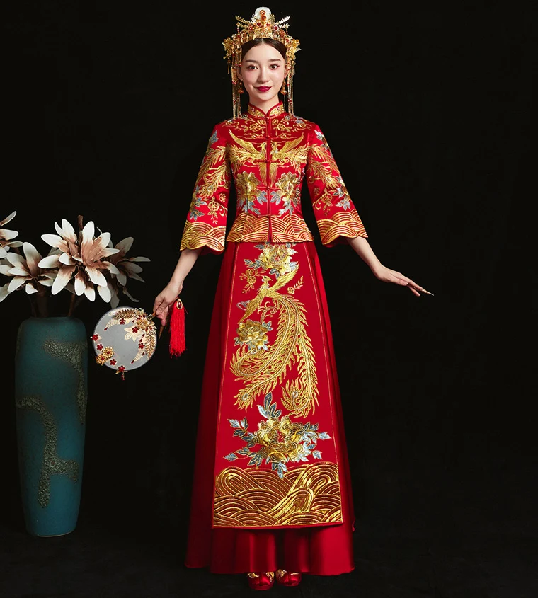 Красное традиционное китайское свадебное платье cheongsam с вышивкой вечернее для