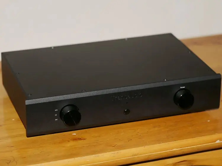

Completely balanced Class A line preamplifier 4-way amplified line