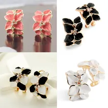 Модные элегантные серьги-гвоздики золотистого цвета из сплава для женщин и девочек, черно-белые серьги с цветами, ювелирные изделия, подарок на день Святого Валентина