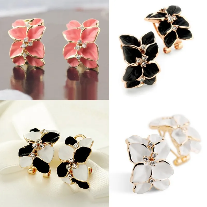 

New korean style Elegant cute Alloy Rhinestone gold Plated stud earrings flower wholesale Gift black